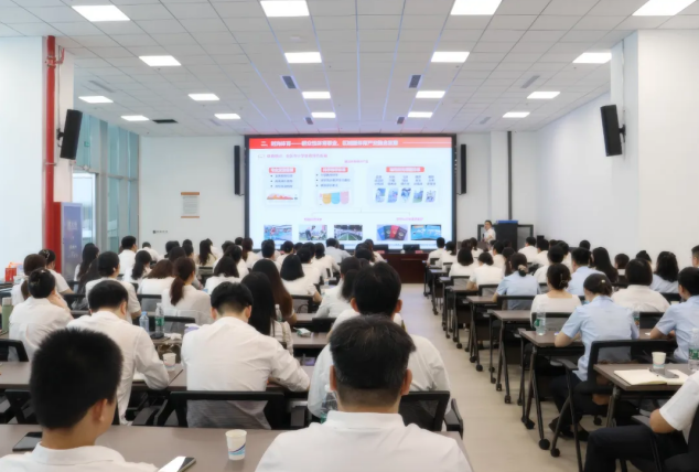 立足新时代，勇担新使命： 滨湖时光集团召开第一次全体员工大会