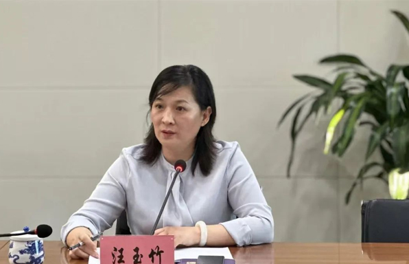 滨湖时光集团党委开展理论学习中心组学习会专题学习习近平总书记考察安徽重要讲话精神