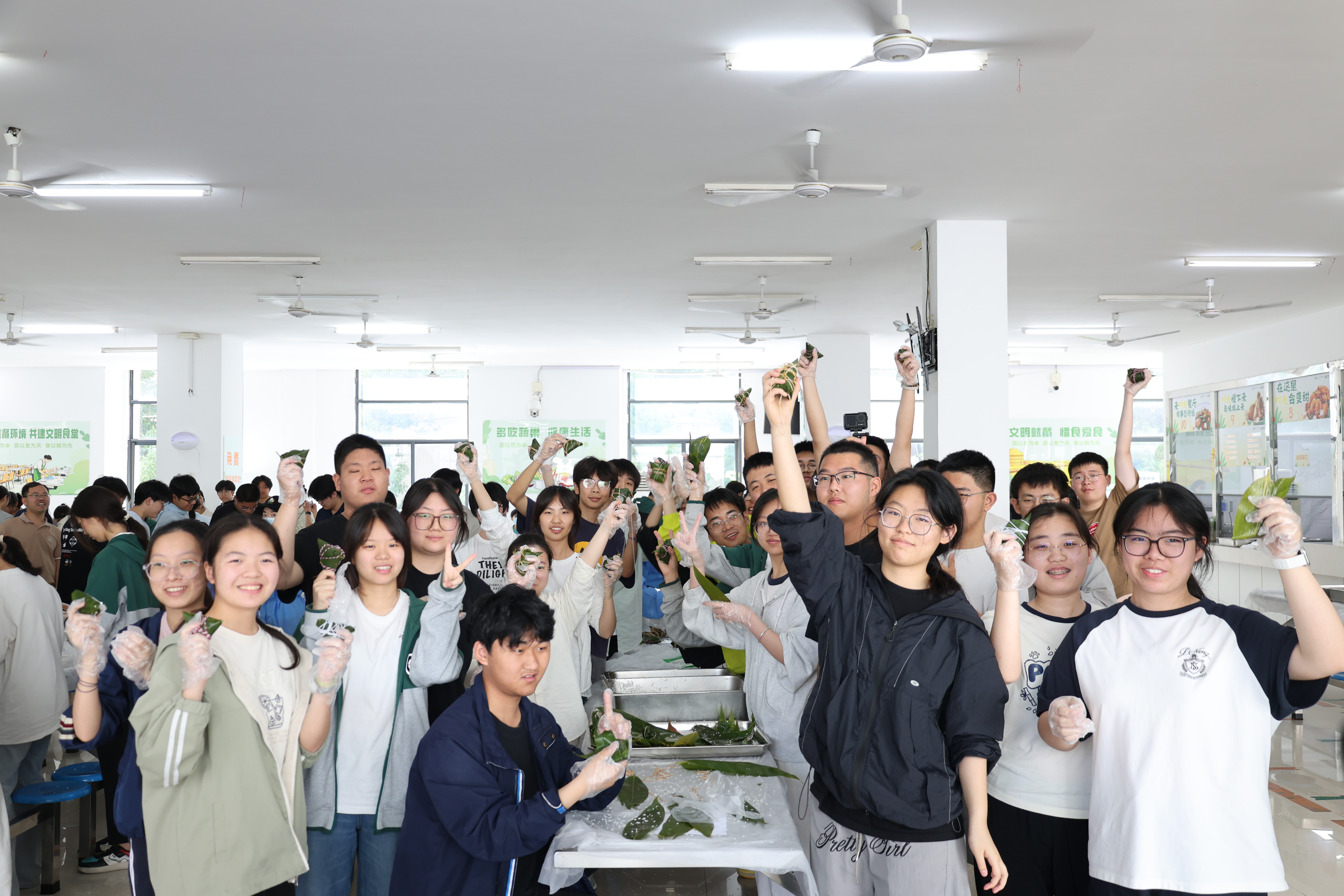 时光空间｜时光餐厅“高粽能量站”活动助力合肥二十八中高考学子青春冲刺